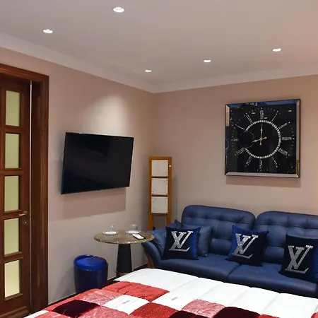 Luxury Τίρανα